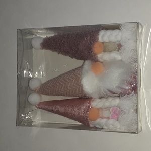 Season of Love Decorative Gnomes